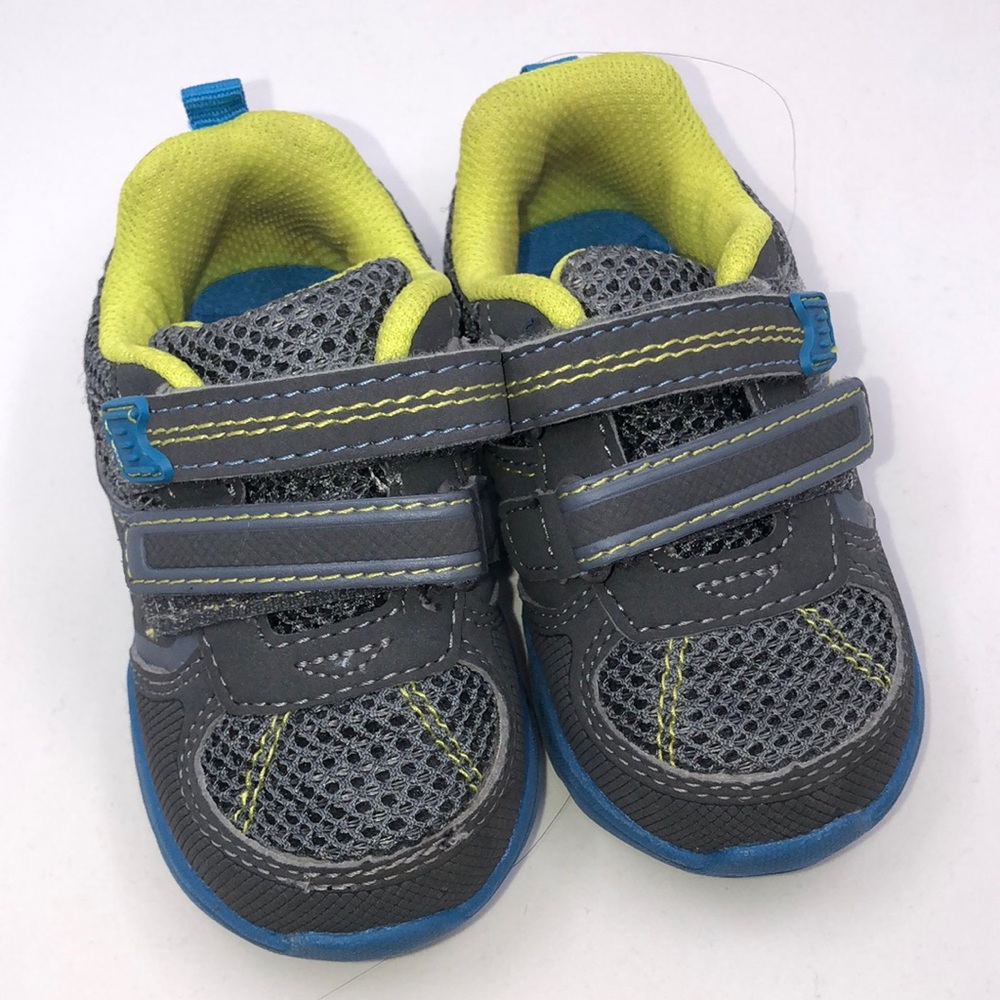 Carter’s Child of Mine Sneakers Size 5